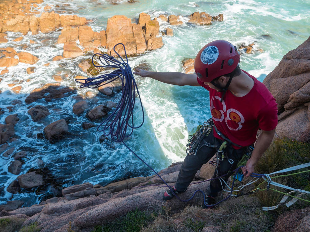 Abseiling at Cape Woolamai (Photo Credit: Sam
Thompson)